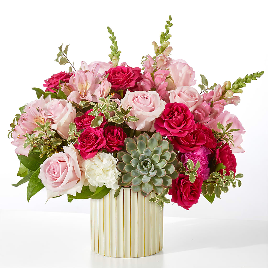 Magenta Musings Bouquet – Laurie Clark Designs, Thamesville ON