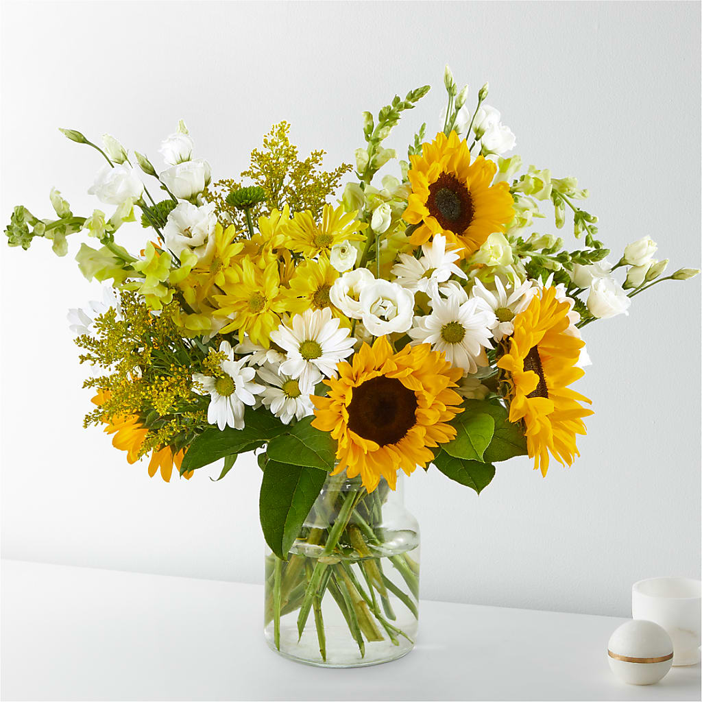 Hello Sunshine Bouquet – Laurie Clark Designs, Thamesville ON