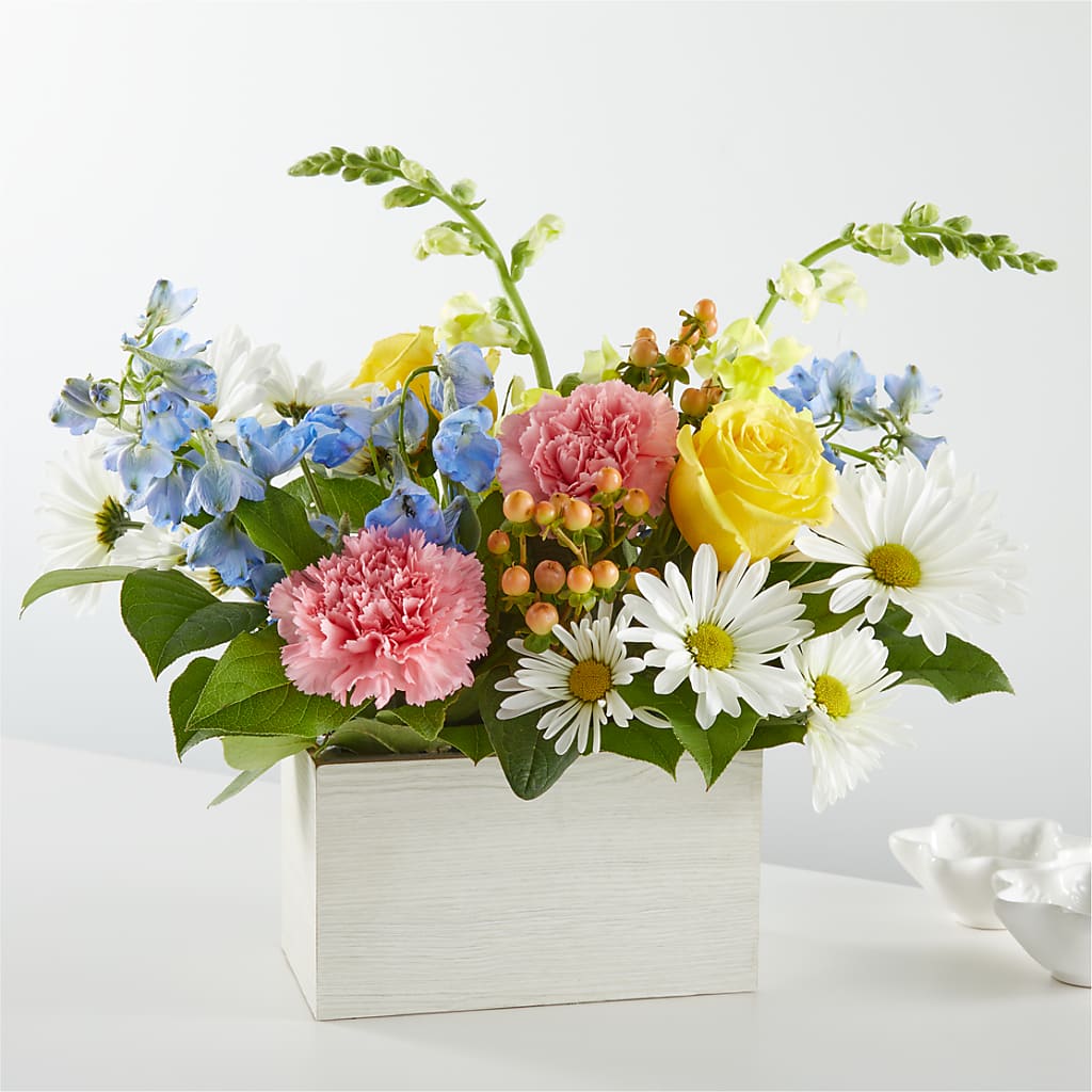 Sun Salutation Box Bouquet – Laurie Clark Designs, Thamesville ON