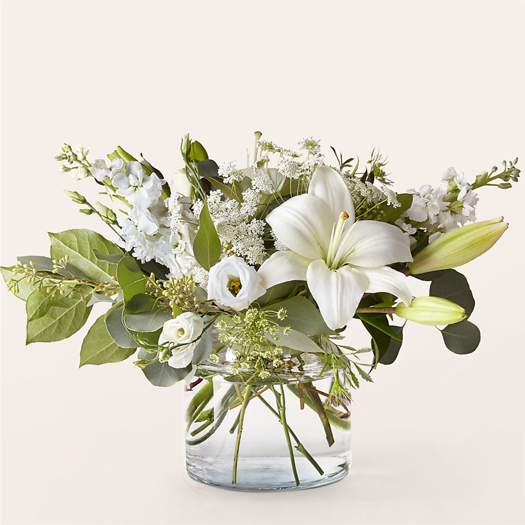 Alluring Elegance Bouquet – Laurie Clark Designs, Thamesville ON