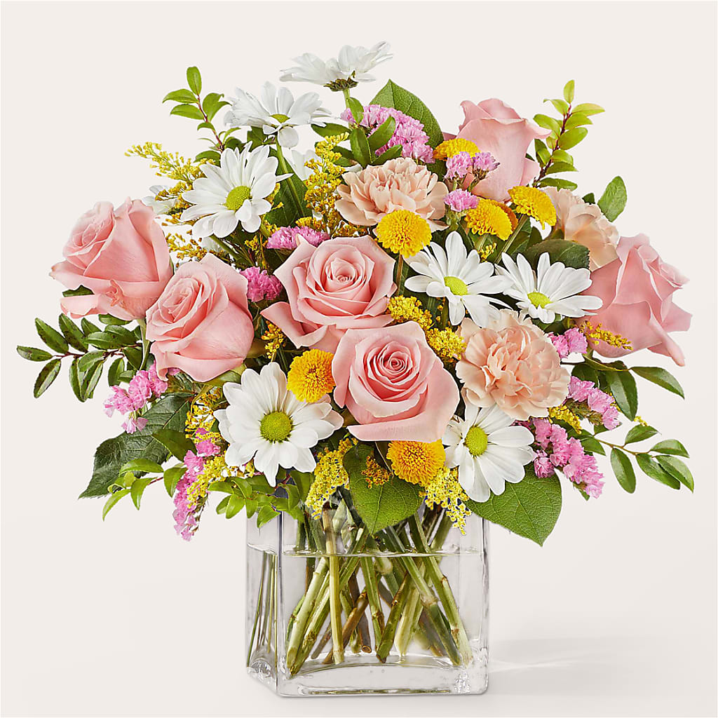 Country Cottage Bouquet – Laurie Clark Designs, Thamesville ON