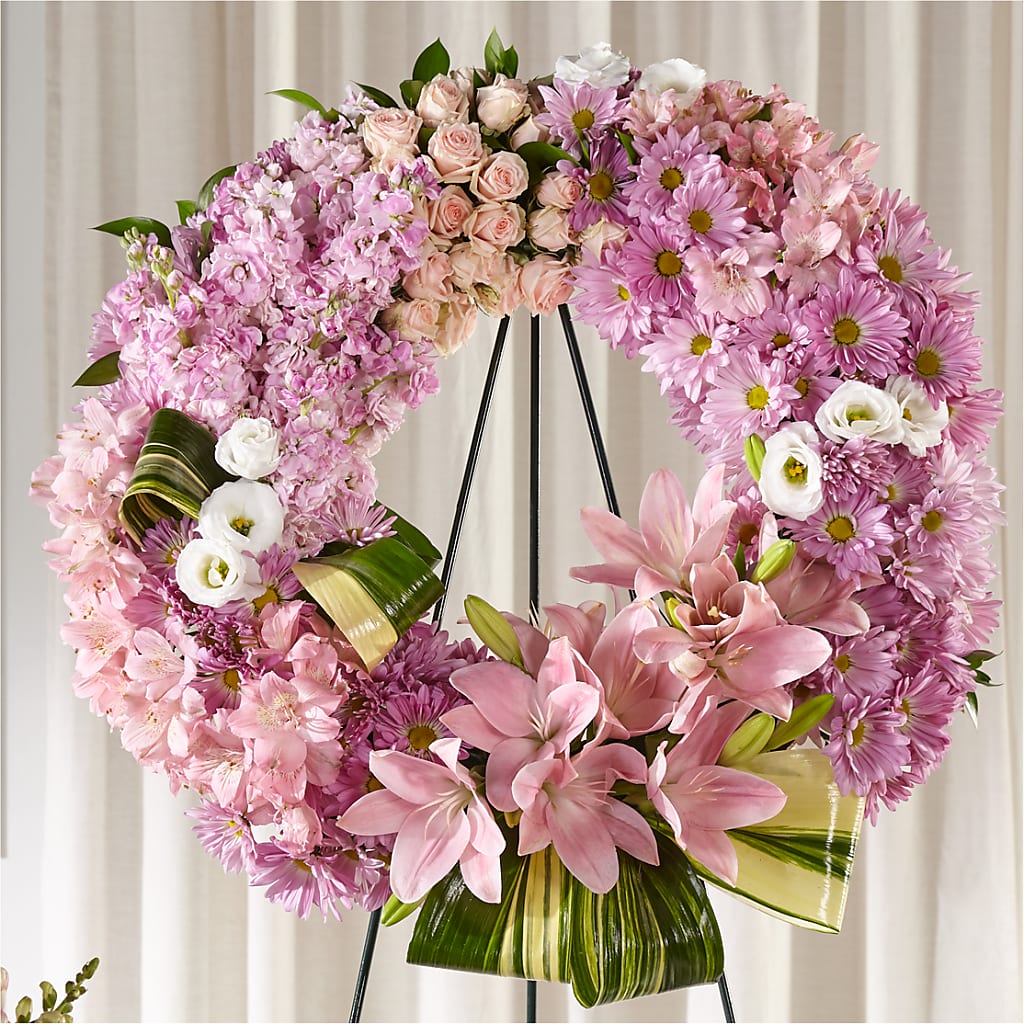 Gift of Warmth Wreath – Laurie Clark Designs, Thamesville ON