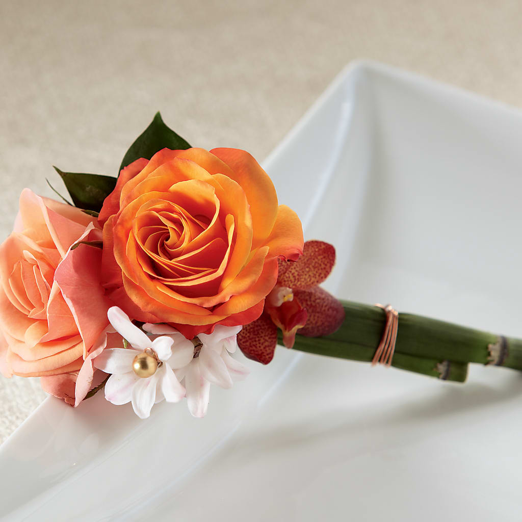 Sunset Dream Boutonniere – Laurie Clark Designs, Thamesville ON