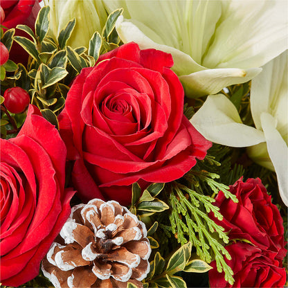 Snowy Wonderland Bouquet –  Laurie Clark Designs, Thamesville ON