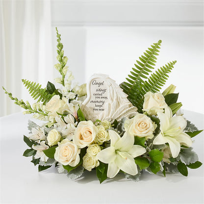 Holding You Close Arrangement –  Laurie Clark Designs, Thamesville ON