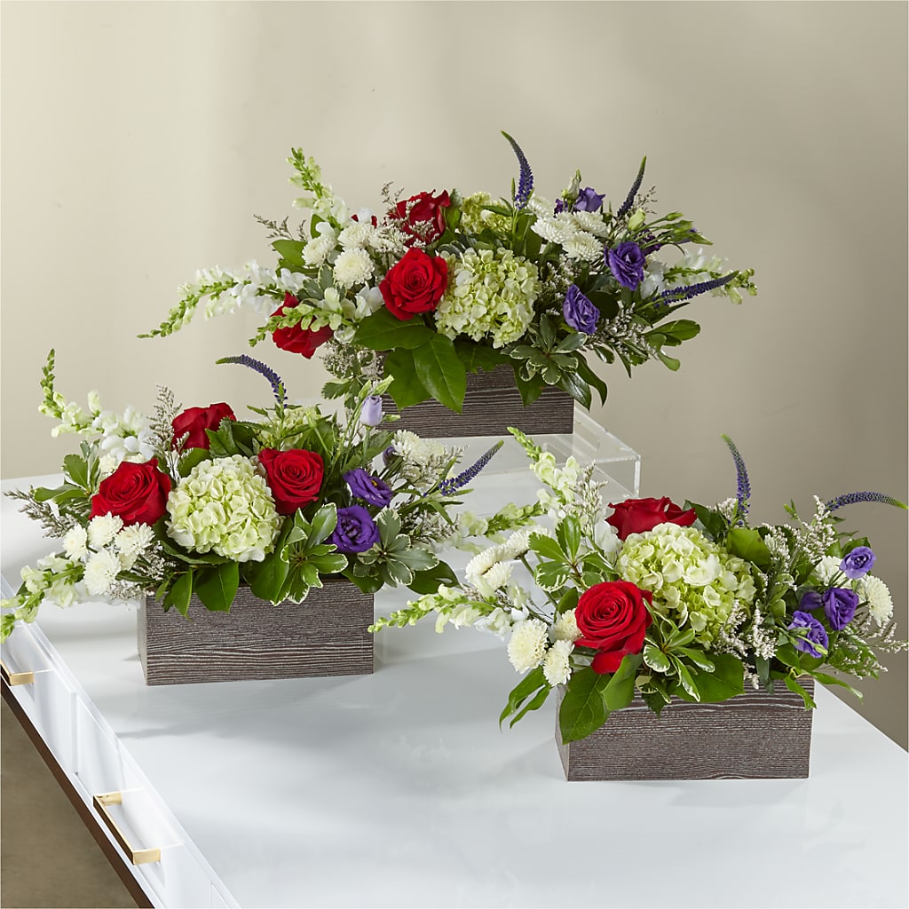 Sweet Magnolia Bouquet –  Laurie Clark Designs, Thamesville ON