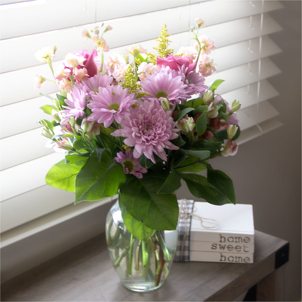 Pastel Tradition - A Florist Original –  Laurie Clark Designs, Thamesville ON