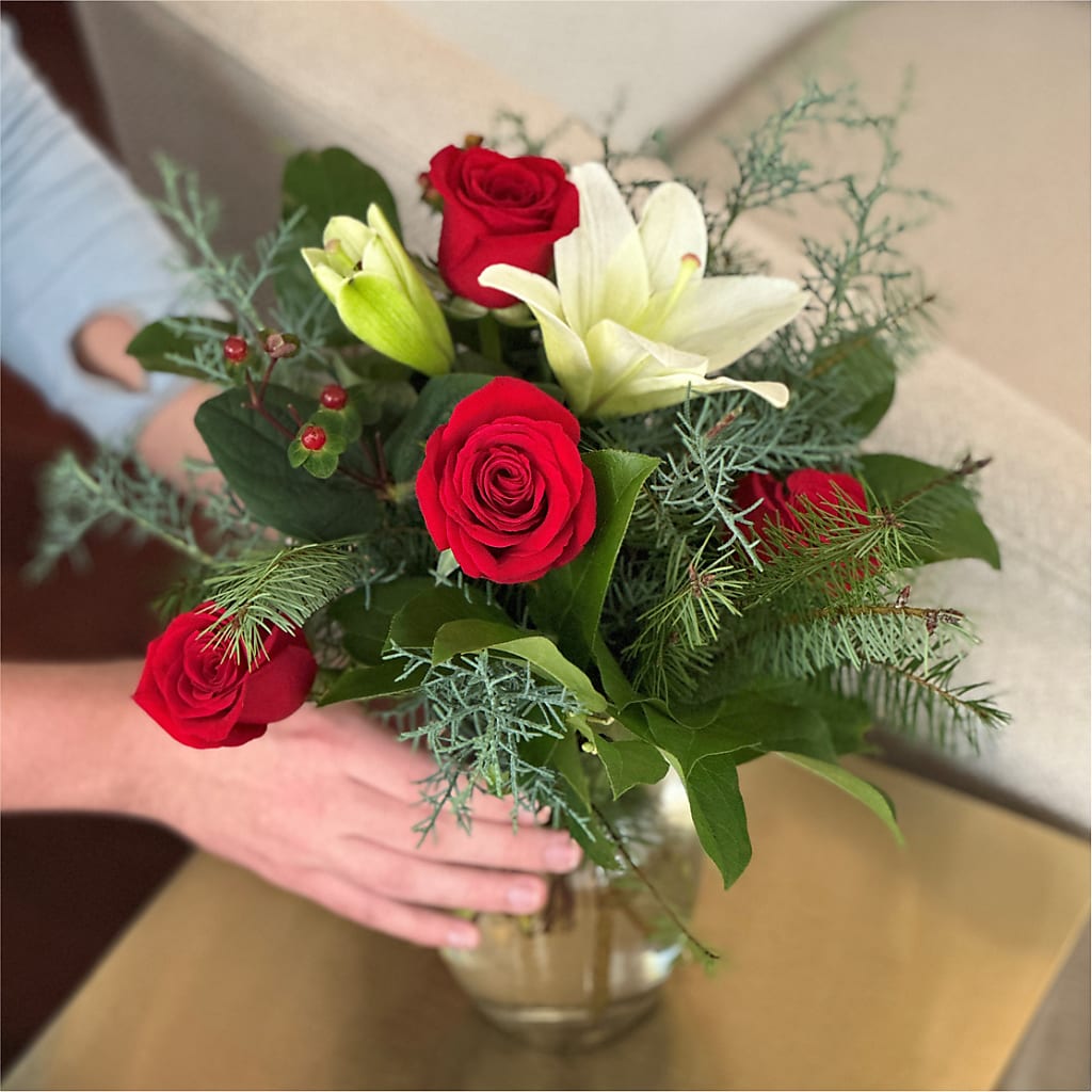 Glittering Lights Bouquet –  Laurie Clark Designs, Thamesville ON