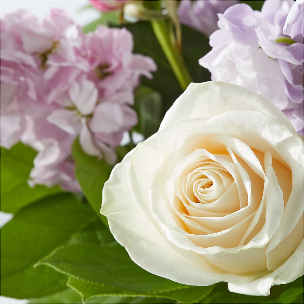 Springtime Spritz Bouquet –  Laurie Clark Designs, Thamesville ON