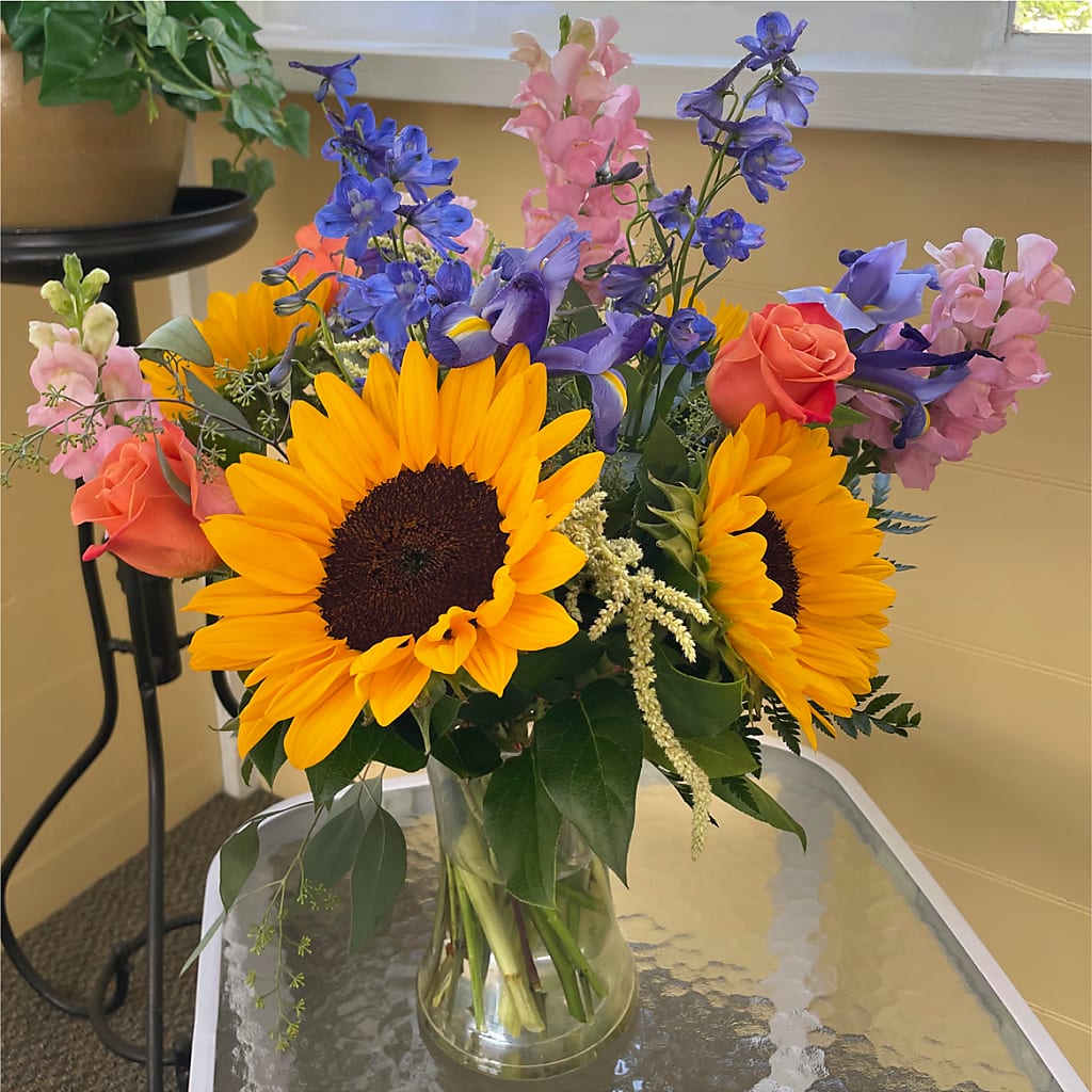 Rays of Life Bouquet –  Laurie Clark Designs, Thamesville ON
