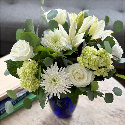 Snowy Dreams Bouquet –  Laurie Clark Designs, Thamesville ON