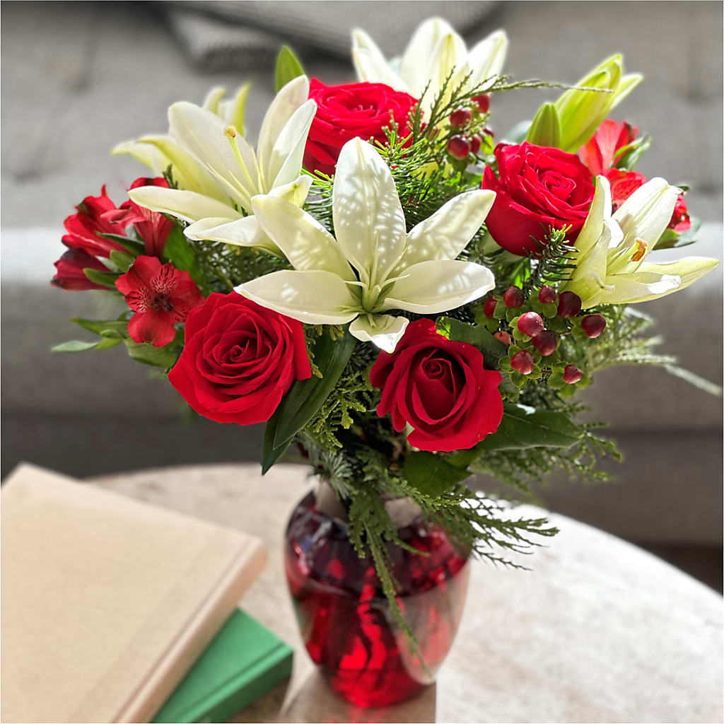 Evergreen Delight Bouquet –  Laurie Clark Designs, Thamesville ON