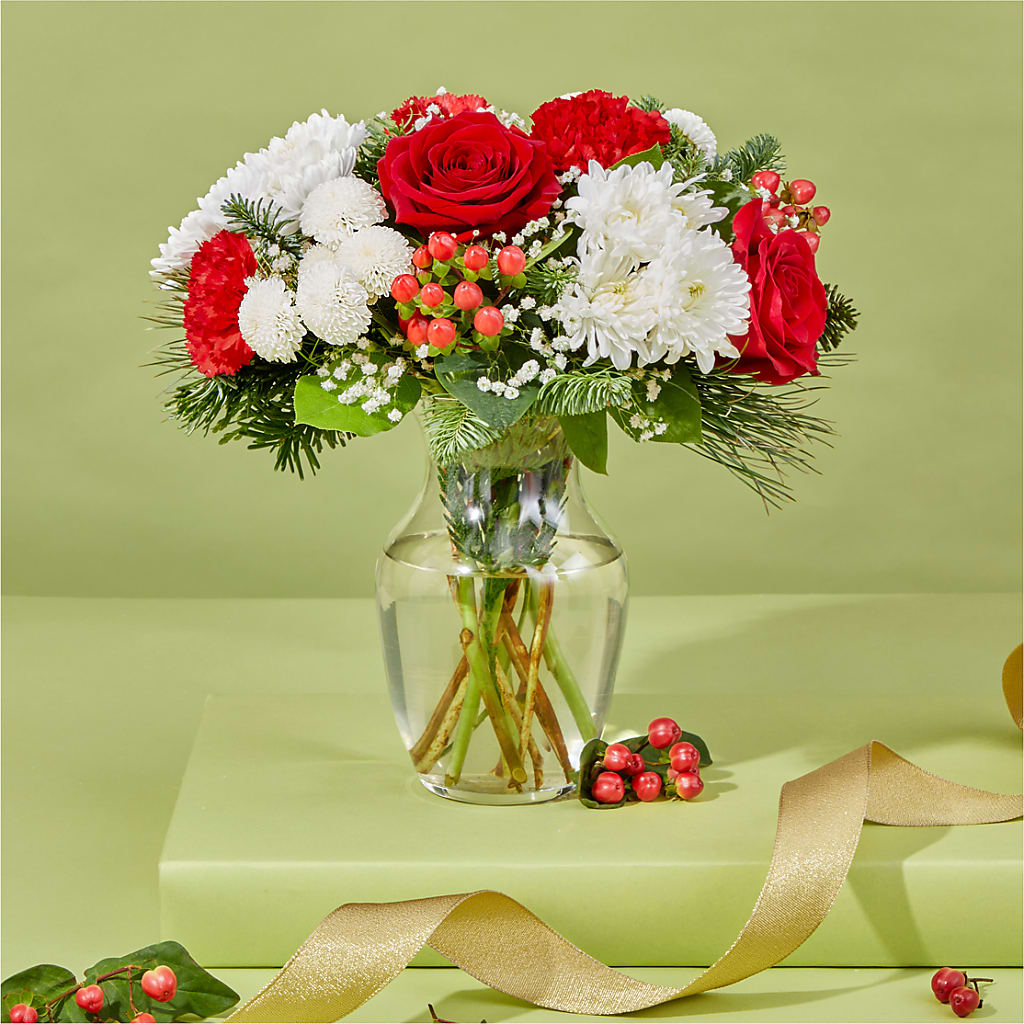 Chance of Flurries Bouquet –  Laurie Clark Designs, Thamesville ON