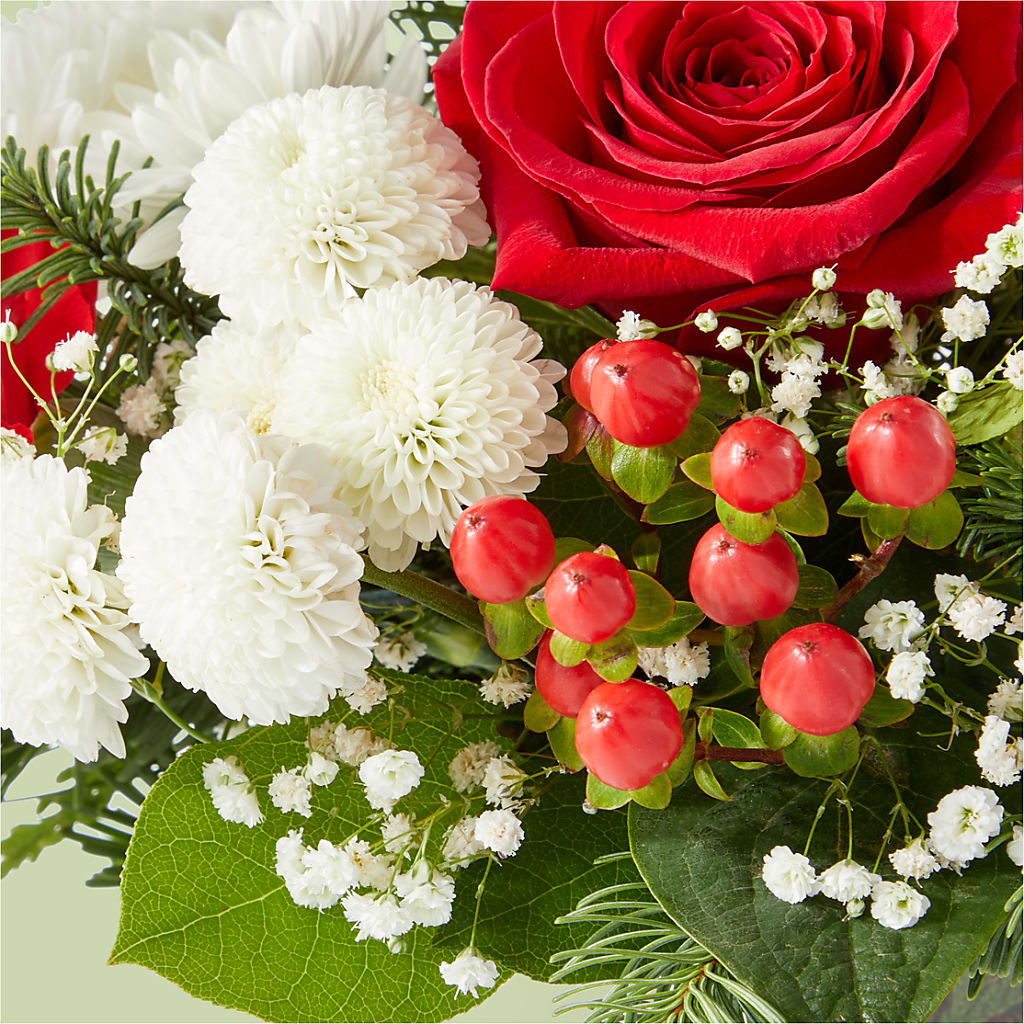 Chance of Flurries Bouquet –  Laurie Clark Designs, Thamesville ON