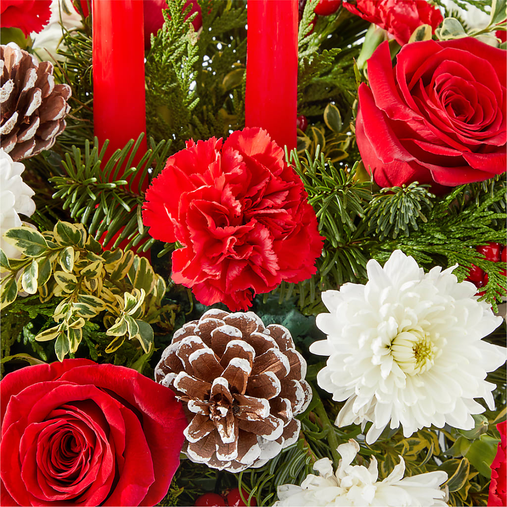 Holiday Soiree Centerpiece –  Laurie Clark Designs, Thamesville ON