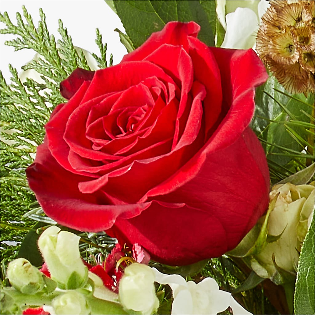 Deck the Halls Bouquet –  Laurie Clark Designs, Thamesville ON