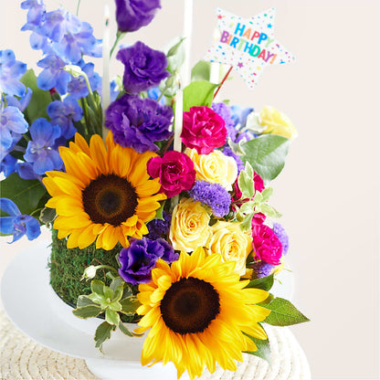 Star of the Day Floral Cake –  Laurie Clark Designs, Thamesville ON