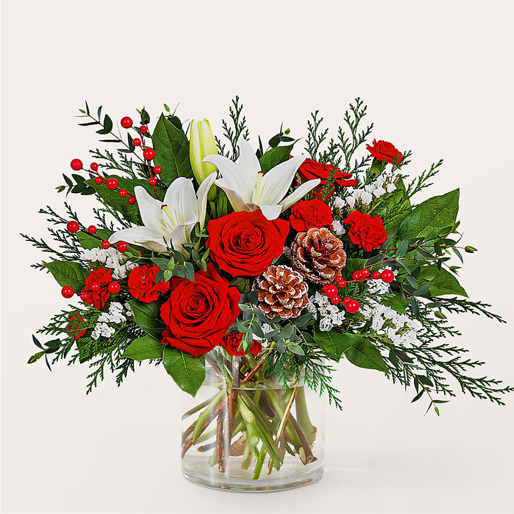 Best in Snow Bouquet –  Laurie Clark Designs, Thamesville ON