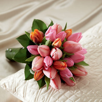 Embraceable Bouquet –  Laurie Clark Designs, Thamesville ON
