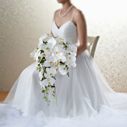 Classic White Bouquet –  Laurie Clark Designs, Thamesville ON